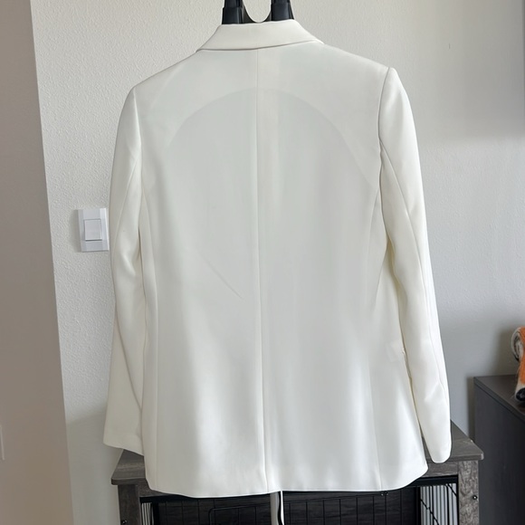 White H&M Blazer - Picture 2 of 4